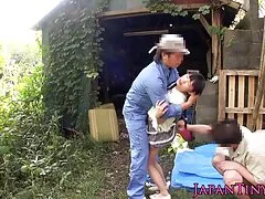 پلیس از یک عوضی عکس سکسی کیرتوکس وکون جوان فاک در گربه