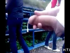او شلوار جین تنگ خود را درآورد و با اشتیاق شروع دانلود عکسکیر به نگاه اجمالی کرد