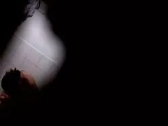 گربه زیبایی نازک توسط یک مرد عكس كس وكير هوابی لعنتی