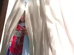 عاشقان روسی داکسی سایکلین کیر توکوس خفن مقعدی را تمرین می کنند