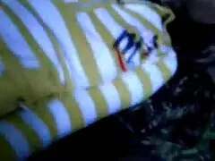 شیار سرخ پوش یک فیلمکیر وکوس کاپوت قدرتمند را می مکد